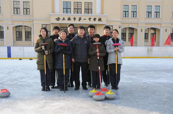 哈尔滨市第一中学校上冰雪情况