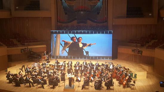 欢乐冰城·世界经典电影主题音乐视听交响音乐