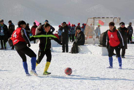 雪地足球