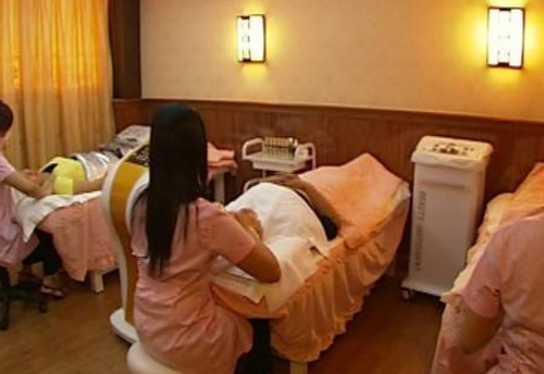 黑龙江将专项整治化妆品 严查美容院擅自配制