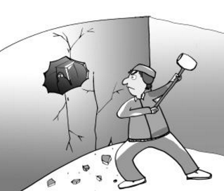 绥化男子为偷手机避开监控 半夜拆掉手机店一