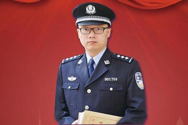 上海经侦一支队二大队队长林植,2017年获评全国特级优秀民警。 本文图片 上海市公安经侦总队