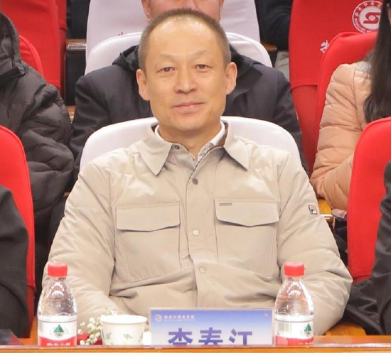 院长、党委副书记李春江出席本次大赛
