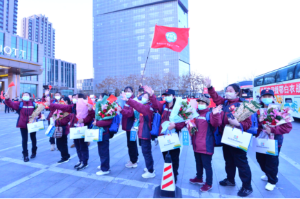 队员们平安凯旋