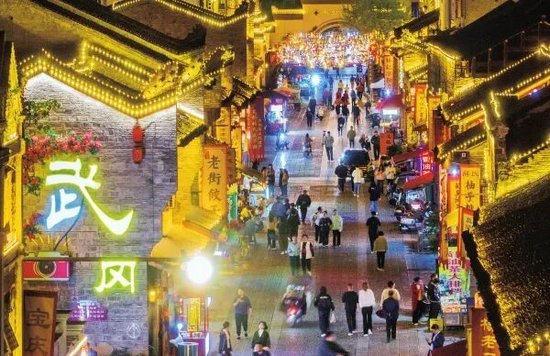 武冈西直街。图/新湖南客户端