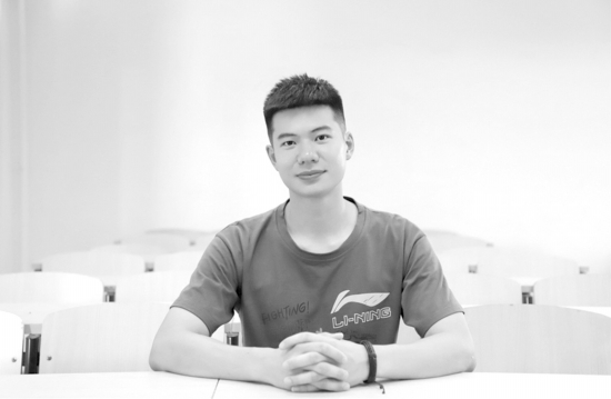 被中国消防救援学院录取的刘柱宇。
