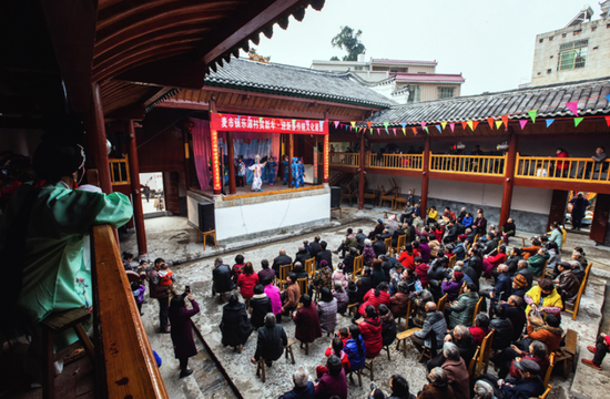 湖南临武县：传统文艺展演贺新年