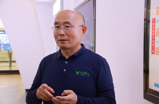 周苏岳讲解红色文化数字呈现工程。