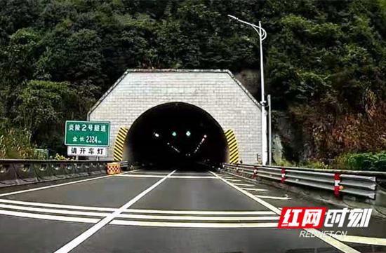 10月16日起,莆炎高速、武深高速沿线多隧道将进行封闭施工,注意绕行。