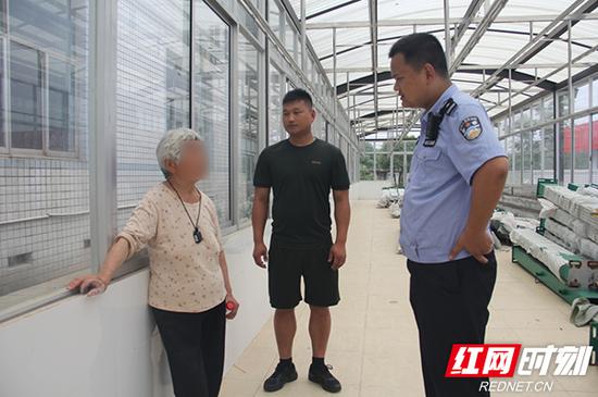 发现老人在营区附近徘徊 湖南武警官兵选择这么做