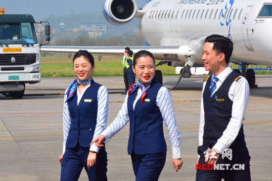 空乘人员。