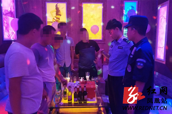 核查身份信息。