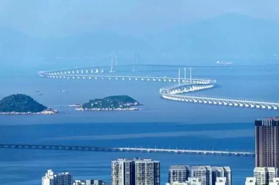 通车前,陆路往来三地车程在3小时左右