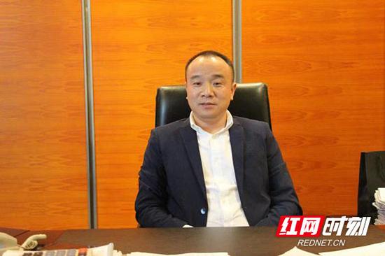 近日,香江百货总经理夏志秋接受红网记者专访。
