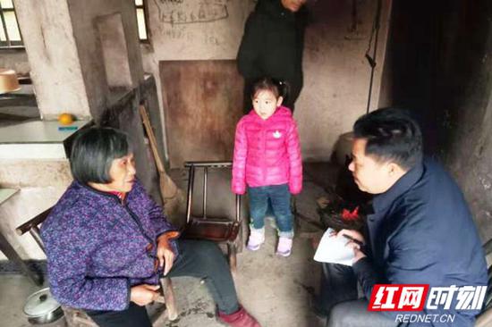 岳阳平江县：三千里劝返路 贫困弃学娃重返课堂