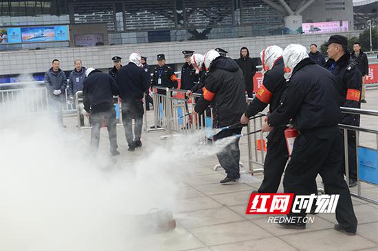 一天三场实战演练 长沙火车南站备战春运“亮大招”