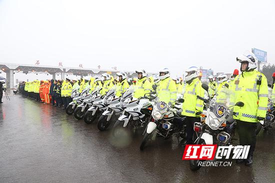 衡阳春运安保攻坚战打响！温暖回家路上 他们为你护航