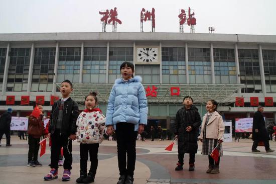 株洲火车站3秒可"刷脸进站" 还有34趟临客经停