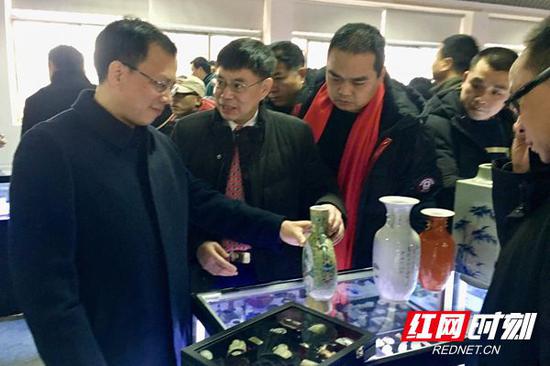 湖南省第21届“文博会”开幕 民间藏家捐赠142件文物