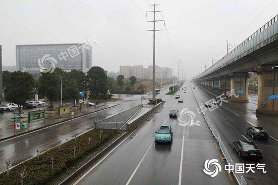 湖南雨水纠缠不休 需加强防范强对流天气