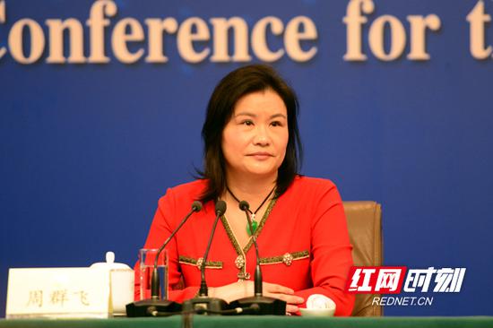 住湘全国政协委员周群飞。