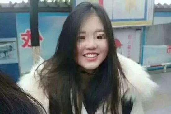 △严子茜生前照片