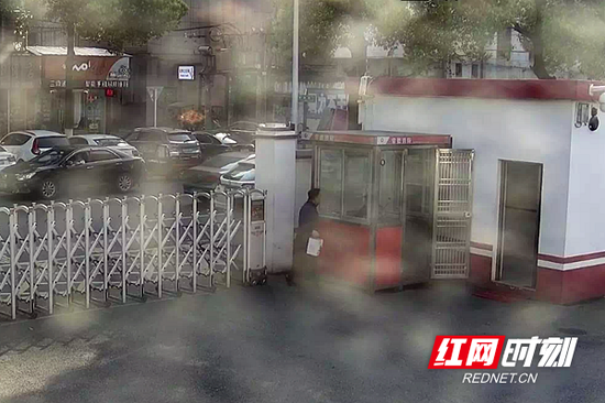 常德多个消防队站接到匿名礼物 留言：只求平安归来