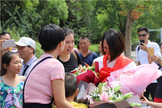 农历六月二十六，这个日子对于郴州人曹国选来说，注定是个特殊的日子。