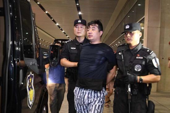 警方成功抓获公安部A级通缉令逃犯陆海洋