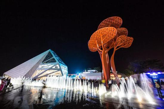 深圳欢乐海岸实景图