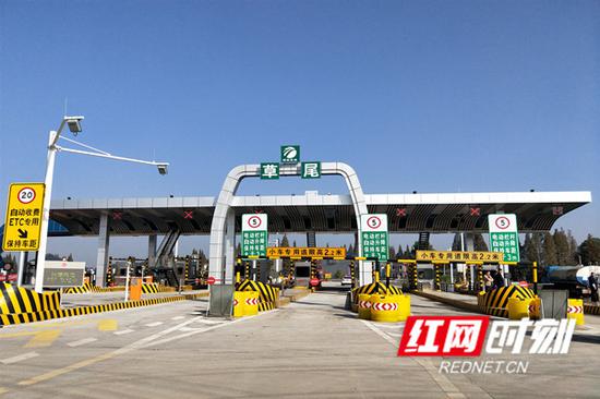 10月29日,南益高速草尾互通至沅江南互通段通车。