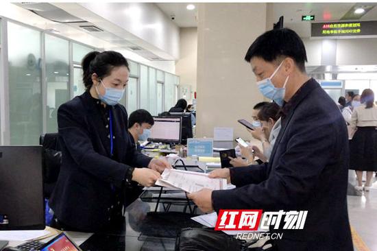  湖南盛长安房地产开发有限公司今日顺利拿到了新的资质证书。