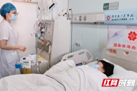 4月20日，湖南理工学院信息学院自动化专业学生叶晓卉为9岁男孩捐献造血干细胞。