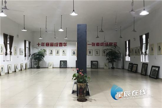 (师生作品展。)