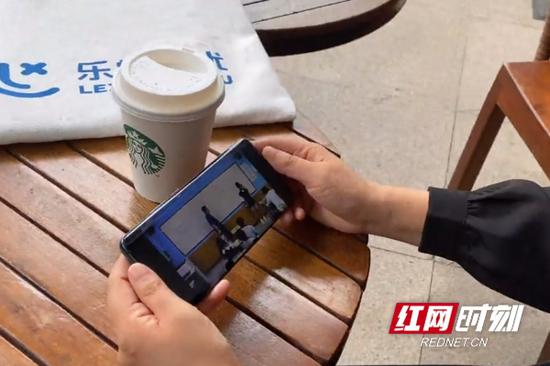 OMO交互课堂可以让家长远程不雅观看授课情况。