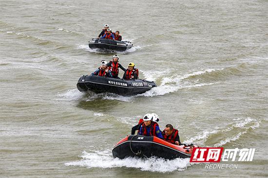湖南省2020年水上搜救演习现场。
