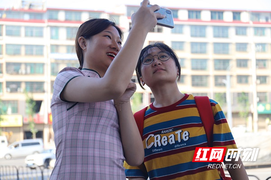 记录——“妹妹加油,姐姐永远是你的后盾!”