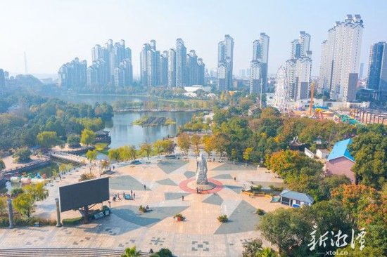 白石公园。（方阳摄）