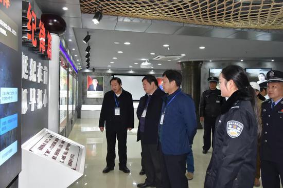 一场警示教育会后 岳阳195人主动上缴违法违纪款