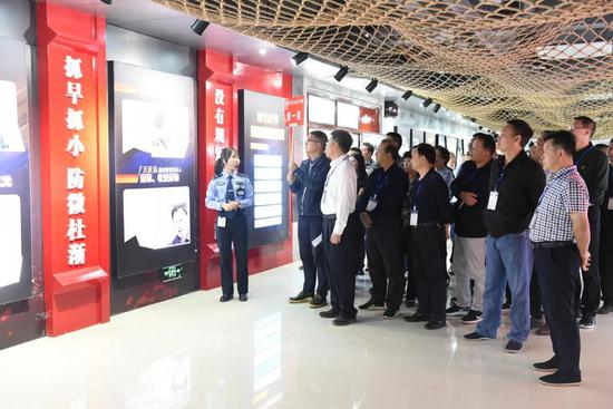 一场警示教育会后 岳阳195人主动上缴违法违纪款