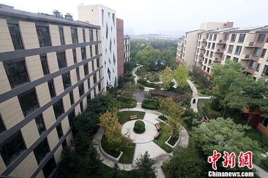 资料图:养老社区外景。 中新社记者 张宇 摄