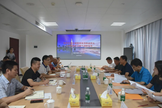 召开座谈会