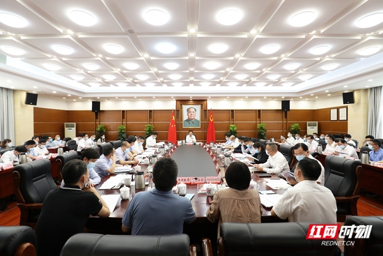 4月12日下午，衡阳市一季度财税收入工作总结暨二季度财税工作部署会召开。
