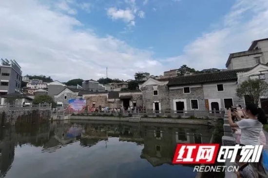 郴州市嘉禾县袁家镇小街田村。