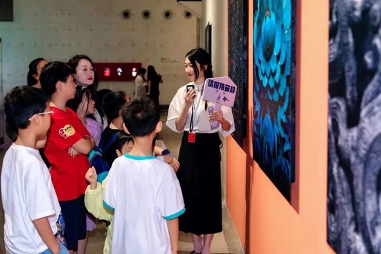 ▲“童心计划”观展活动现场