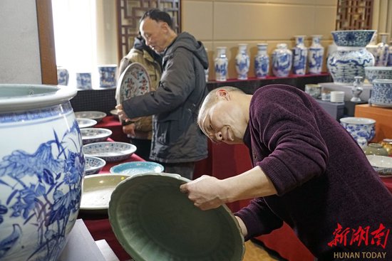 房间交流会。湖南日报·新湖南客户端记者 李健 摄