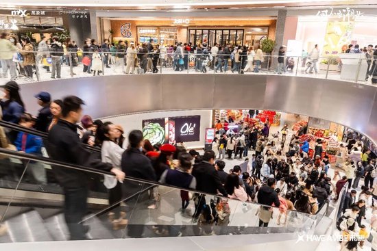 长沙万象城人流如织。长沙万象城供图