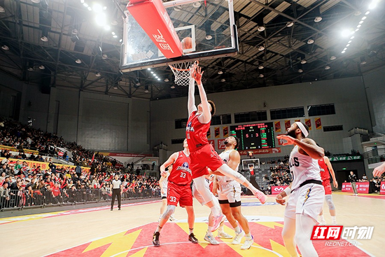  长沙勇胜VS香港金牛。