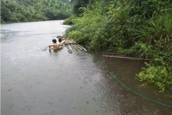 【镜头】洪水中 那些逆流而上的纪检人