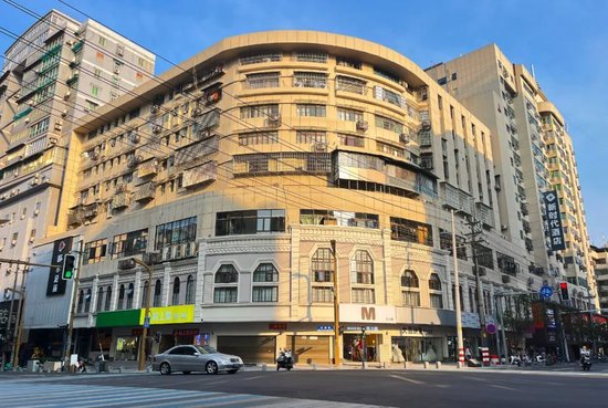 ▲中山南路沿途门店租赁率从85%涨至100%。(李璐/摄)